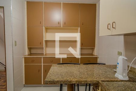 Casa à venda com 199m², 3 quartos e 2 vagas Casa à venda com 199m², 3 quartos e 2 vagasCozinha