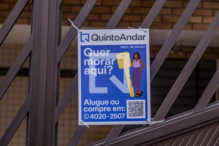 Casa à venda com 199m², 3 quartos e 2 vagas Casa à venda com 199m², 3 quartos e 2 vagasPlaquinha