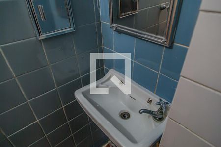 Casa à venda com 199m², 3 quartos e 2 vagas Casa à venda com 199m², 3 quartos e 2 vagasBanheiro do Escritório - Pia