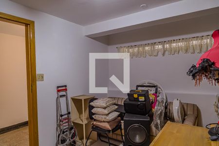 Casa à venda com 199m², 3 quartos e 2 vagas Casa à venda com 199m², 3 quartos e 2 vagasEscritório