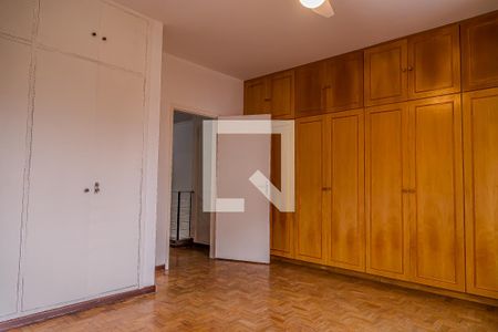 Casa à venda com 199m², 3 quartos e 2 vagas Casa à venda com 199m², 3 quartos e 2 vagasQuarto 3