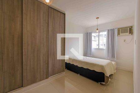 Apartamento à venda com 70m², 2 quartos e 1 vaga Apartamento à venda com 70m², 2 quartos e 1 vagaSuíte