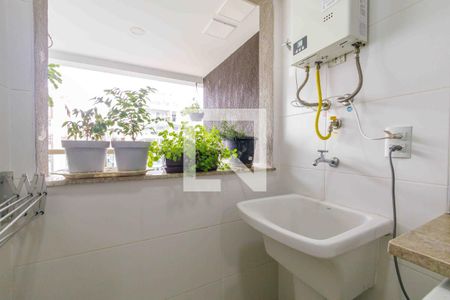 Apartamento à venda com 70m², 2 quartos e 1 vaga Apartamento à venda com 70m², 2 quartos e 1 vagaÁrea de serviço