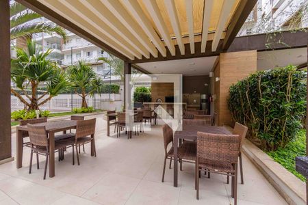 Apartamento à venda com 70m², 2 quartos e 1 vaga Apartamento à venda com 70m², 2 quartos e 1 vagaÁrea Comum Churrasqueira