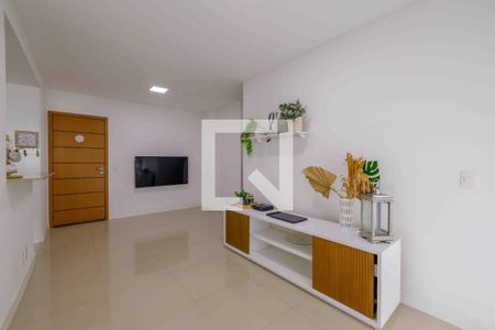 Apartamento à venda com 70m², 2 quartos e 1 vaga Apartamento à venda com 70m², 2 quartos e 1 vagaSala