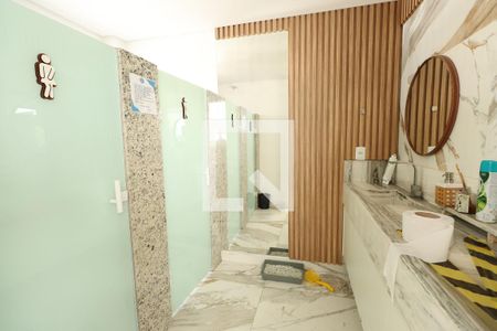 Casa para alugar com 550m², 4 quartos e 2 vagasBanheiro 2