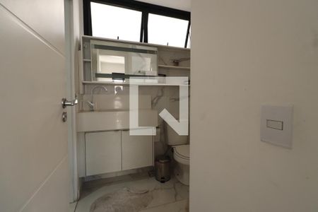 Casa para alugar com 550m², 4 quartos e 2 vagasBanheiro