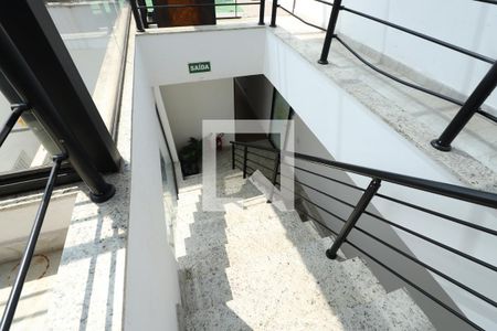 Casa para alugar com 550m², 4 quartos e 2 vagasEscada