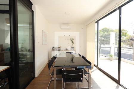 Casa para alugar com 550m², 4 quartos e 2 vagasQuarto 4