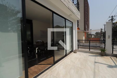 Casa para alugar com 550m², 4 quartos e 2 vagasSacada Quarto 4