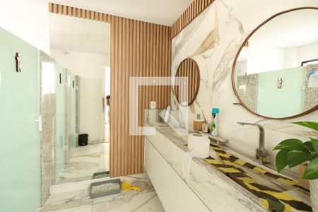 Casa para alugar com 550m², 4 quartos e 2 vagasBanheiro 2