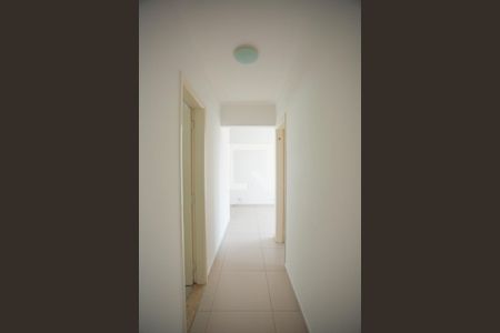 Corredor - Quartos de apartamento à venda com 2 quartos, 70m² em Parque Imperial, São Paulo