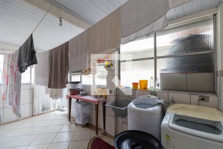 Casa à venda com 250m², 3 quartos e 4 vagasÁrea de Serviço