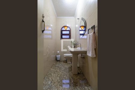 Casa à venda com 250m², 3 quartos e 4 vagasLavabo