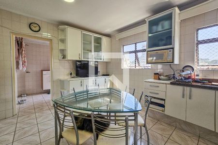 Apartamento para alugar com 210m², 4 quartos e 2 vagasCozinha