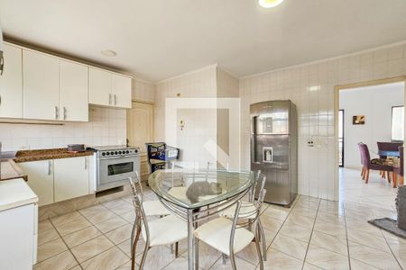 Apartamento para alugar com 210m², 4 quartos e 2 vagasCozinha