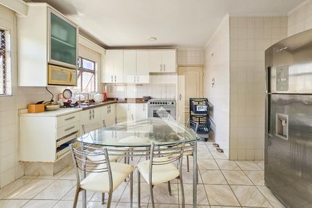 Apartamento para alugar com 210m², 4 quartos e 2 vagasCozinha