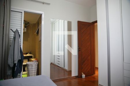 Apartamento à venda com 100m², 2 quartos e 2 vagasQuarto 