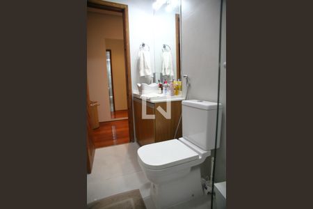 Apartamento à venda com 100m², 2 quartos e 2 vagasBanheiro da Suíte