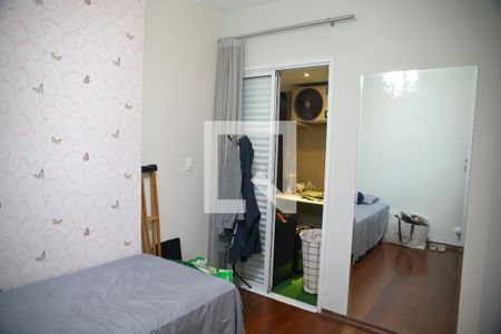 Apartamento à venda com 100m², 2 quartos e 2 vagasQuarto 