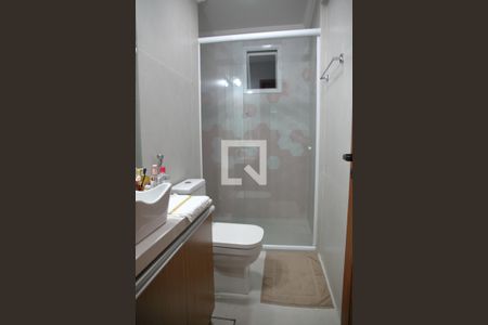 Apartamento à venda com 100m², 2 quartos e 2 vagasBanheiro da Suíte