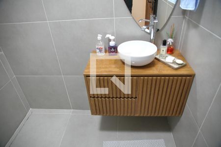 Apartamento à venda com 100m², 2 quartos e 2 vagasBanheiro Social