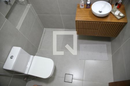 Apartamento à venda com 100m², 2 quartos e 2 vagasBanheiro Social