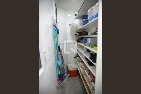 Apartamento à venda com 100m², 2 quartos e 2 vagasÁrea de Serviço