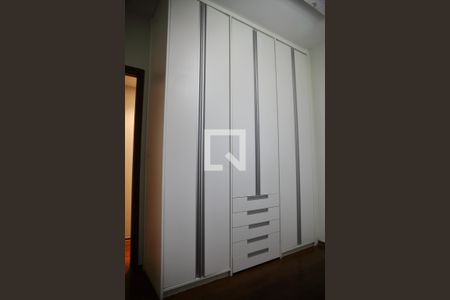 Apartamento à venda com 100m², 2 quartos e 2 vagasQuarto  - Armários