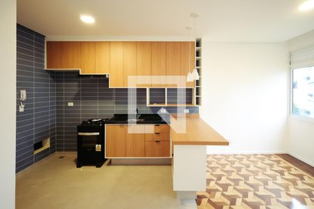 Sala e Cozinha de apartamento para alugar com 2 quartos, 55m² em Aclimação, São Paulo