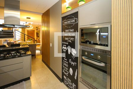 Casa à venda com 180m², 3 quartos e 2 vagas Casa à venda com 180m², 3 quartos e 2 vagasCozinha