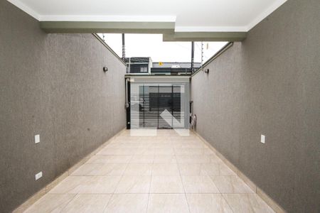 Casa à venda com 180m², 3 quartos e 2 vagas Casa à venda com 180m², 3 quartos e 2 vagasGaragem