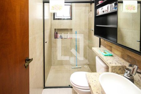 Casa à venda com 180m², 3 quartos e 2 vagas Casa à venda com 180m², 3 quartos e 2 vagasBanheiro da Suíte