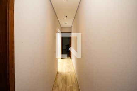 Casa à venda com 180m², 3 quartos e 2 vagas Casa à venda com 180m², 3 quartos e 2 vagasCorredor