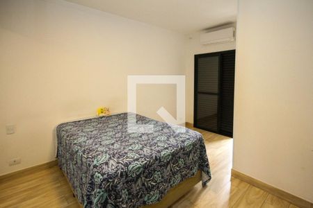 Casa à venda com 180m², 3 quartos e 2 vagas Casa à venda com 180m², 3 quartos e 2 vagasSuite 03