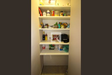 Casa à venda com 180m², 3 quartos e 2 vagas Casa à venda com 180m², 3 quartos e 2 vagasDispensa