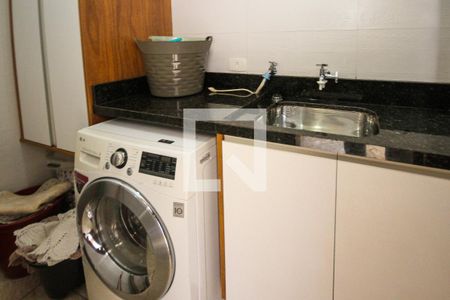 Casa à venda com 180m², 3 quartos e 2 vagas Casa à venda com 180m², 3 quartos e 2 vagasÁrea de Serviço