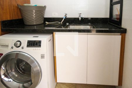 Casa à venda com 180m², 3 quartos e 2 vagas Casa à venda com 180m², 3 quartos e 2 vagasÁrea de Serviço