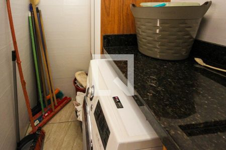 Casa à venda com 180m², 3 quartos e 2 vagas Casa à venda com 180m², 3 quartos e 2 vagasÁrea de Serviço