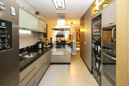 Casa à venda com 180m², 3 quartos e 2 vagas Casa à venda com 180m², 3 quartos e 2 vagasCozinha