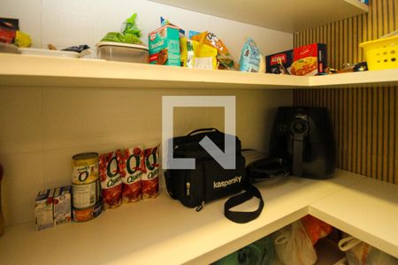 Casa à venda com 180m², 3 quartos e 2 vagas Casa à venda com 180m², 3 quartos e 2 vagasDispensa