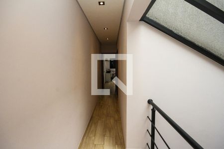 Casa à venda com 180m², 3 quartos e 2 vagas Casa à venda com 180m², 3 quartos e 2 vagasCorredor
