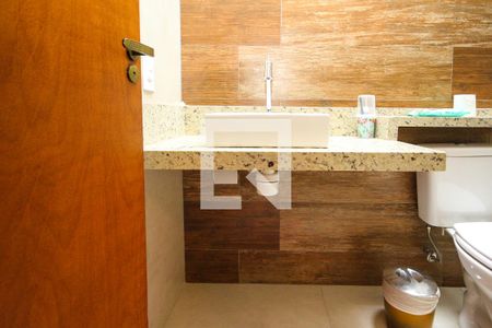 Casa à venda com 180m², 3 quartos e 2 vagas Casa à venda com 180m², 3 quartos e 2 vagasBanheiro da Suite 02