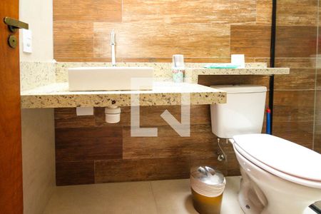 Casa à venda com 180m², 3 quartos e 2 vagas Casa à venda com 180m², 3 quartos e 2 vagasBanheiro da Suite 02