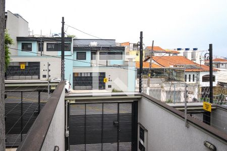 Casa à venda com 180m², 3 quartos e 2 vagas Casa à venda com 180m², 3 quartos e 2 vagasvista