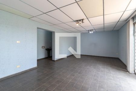 Casa à venda com 211m², 5 quartos e 3 vagasÁrea externa 