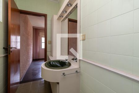 Casa à venda com 211m², 5 quartos e 3 vagasBanheiro da Suíte