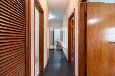 Casa à venda com 211m², 5 quartos e 3 vagasCorredor dos Quartos