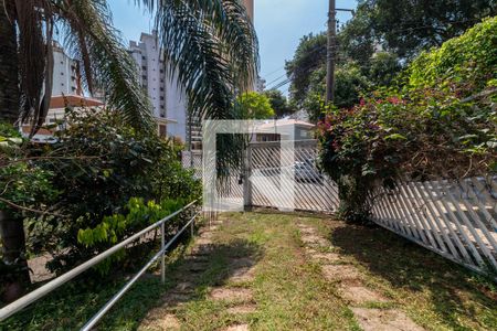 Casa à venda com 211m², 5 quartos e 3 vagasQuintal