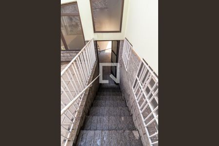 Casa à venda com 211m², 5 quartos e 3 vagasQuintal dos Fundos - Escada